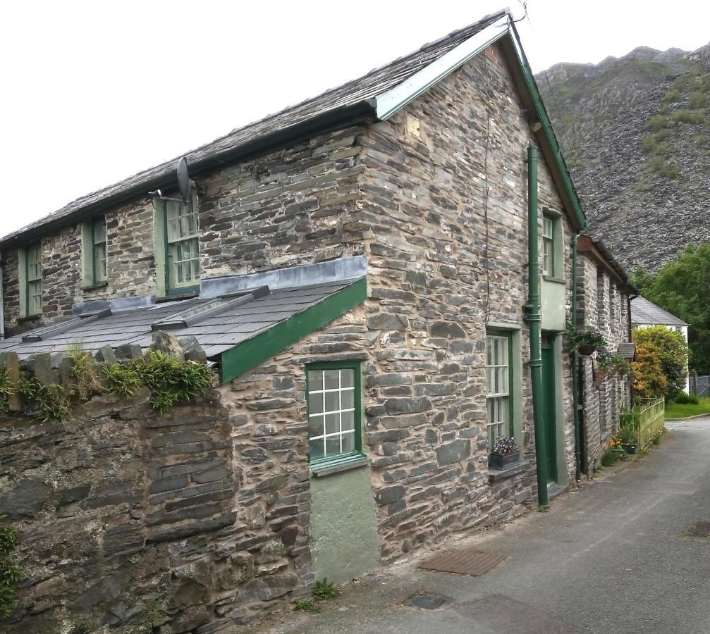 Ty Hen - Quirky Grade II Listed Cottage Blaenau Ffestiniog Esterno foto