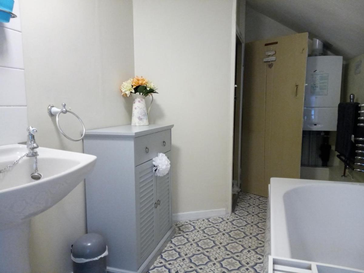 Ty Hen - Quirky Grade II Listed Cottage Blaenau Ffestiniog Esterno foto